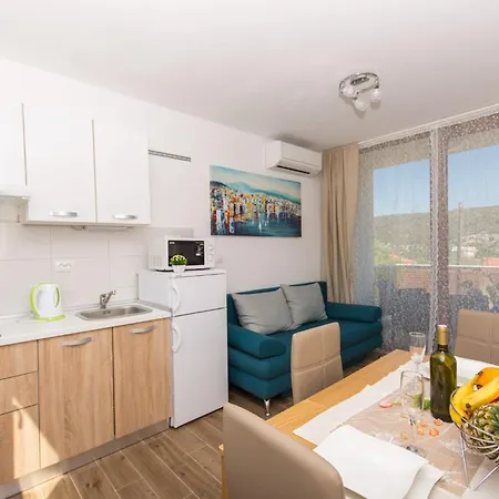 La-comfort One Bedroom With Sea View Terrace 1 Apartamento