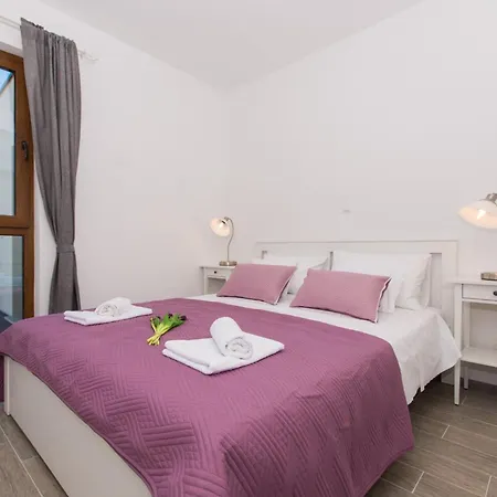 La-comfort One Bedroom With Sea View Terrace 1 Appartamento