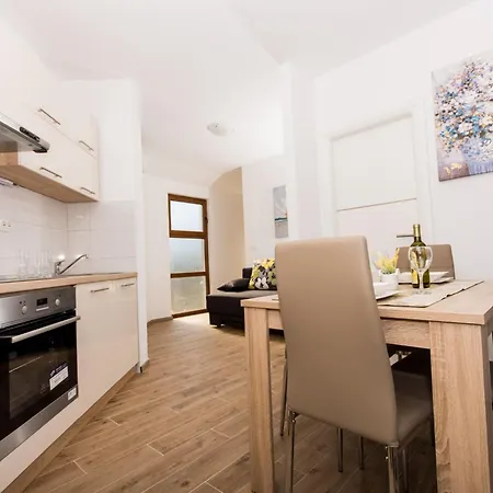 La-comfort One Bedroom With Sea View Terrace 1 Veliki Drvenik